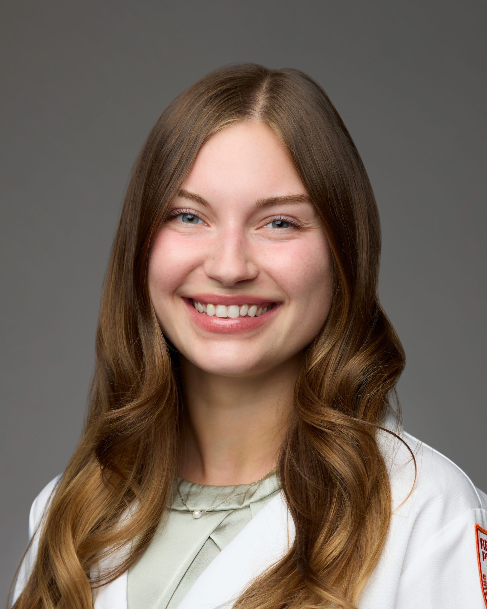 Headshot of Alina Volkova, DO